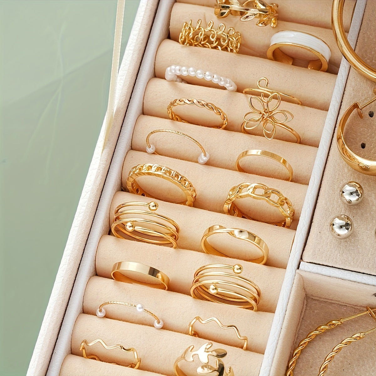 86pcs Fashionable Elegant Jewellery Set.