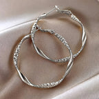 Delicate Silky Texture Design Women's Earrings.