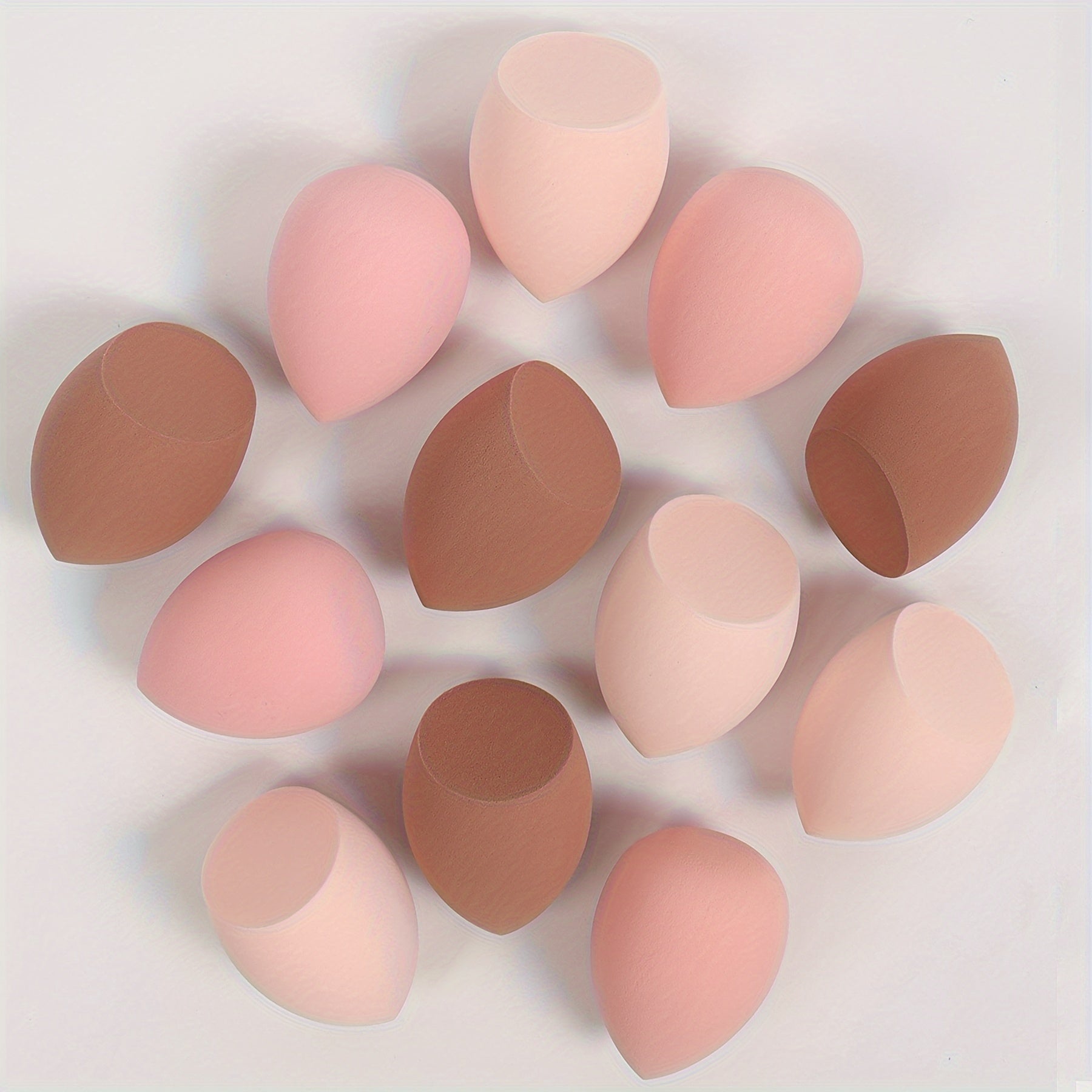 Medium Makeup Sponges 3/6/12pcs, Assorted Colors and Shapes.