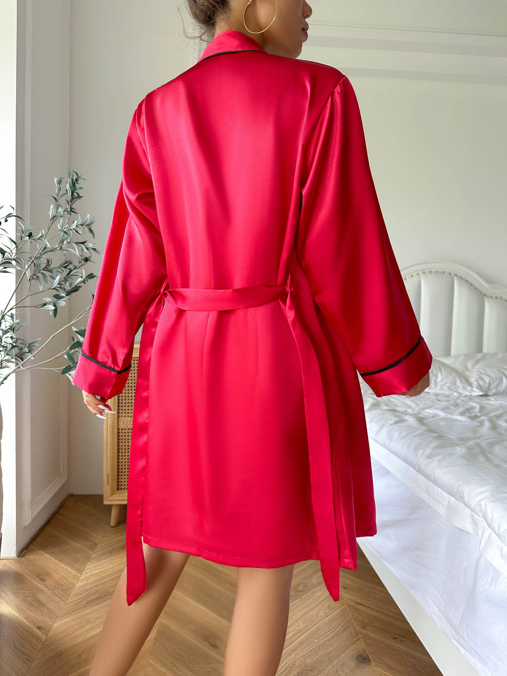 Luxurious Satin Pyjama Set - Cozy Long Sleeve Robe with Belt.