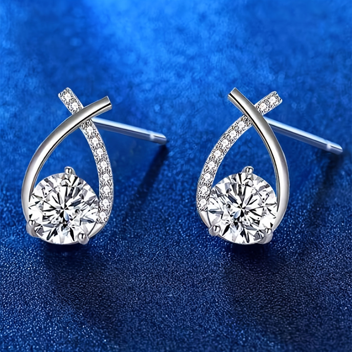 Luxurious And Stylish Twist Waterdrop Cubic Earrings