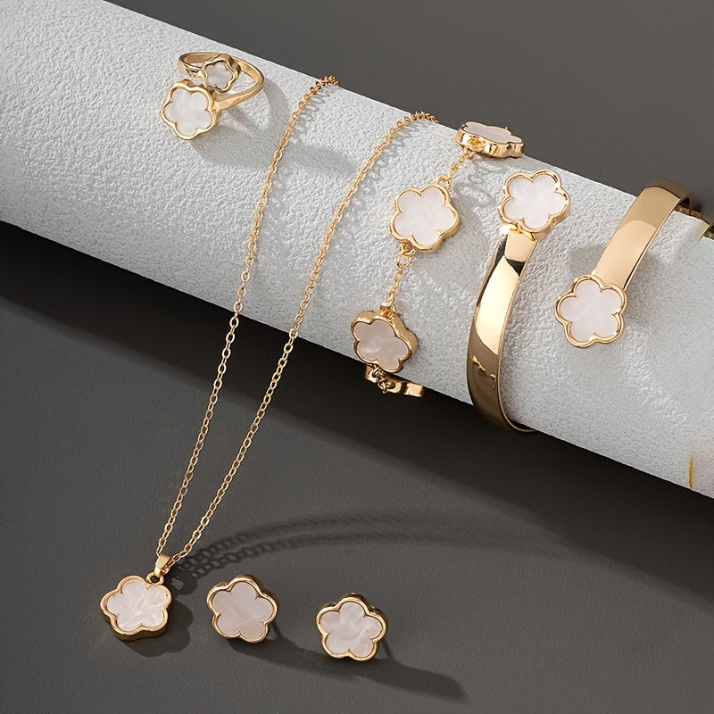 Lucky Flower Design Alloy Jewelry Set.