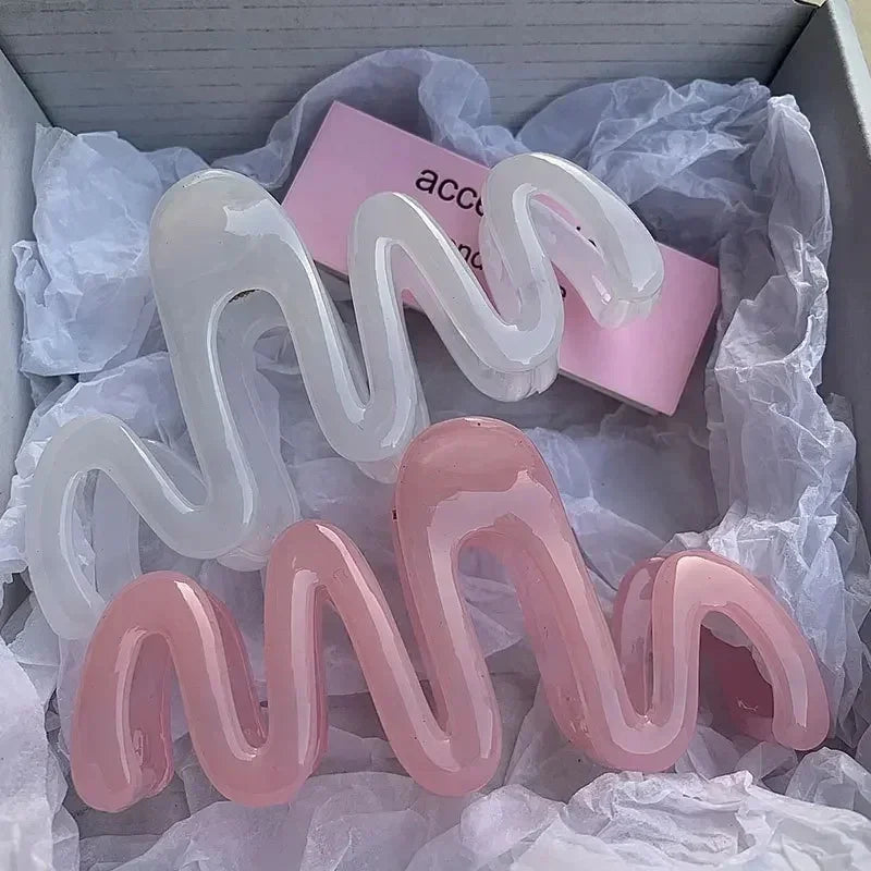 Jelly Wave Hair Claw Hairpin.