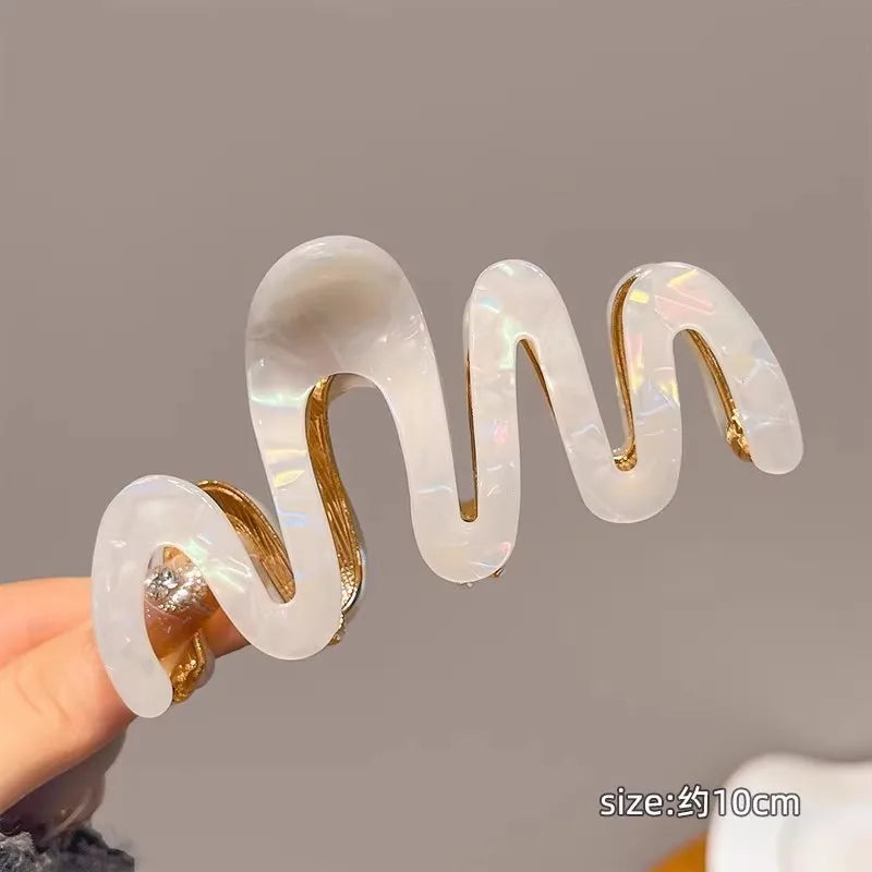 Jelly Wave Hair Claw Hairpin.