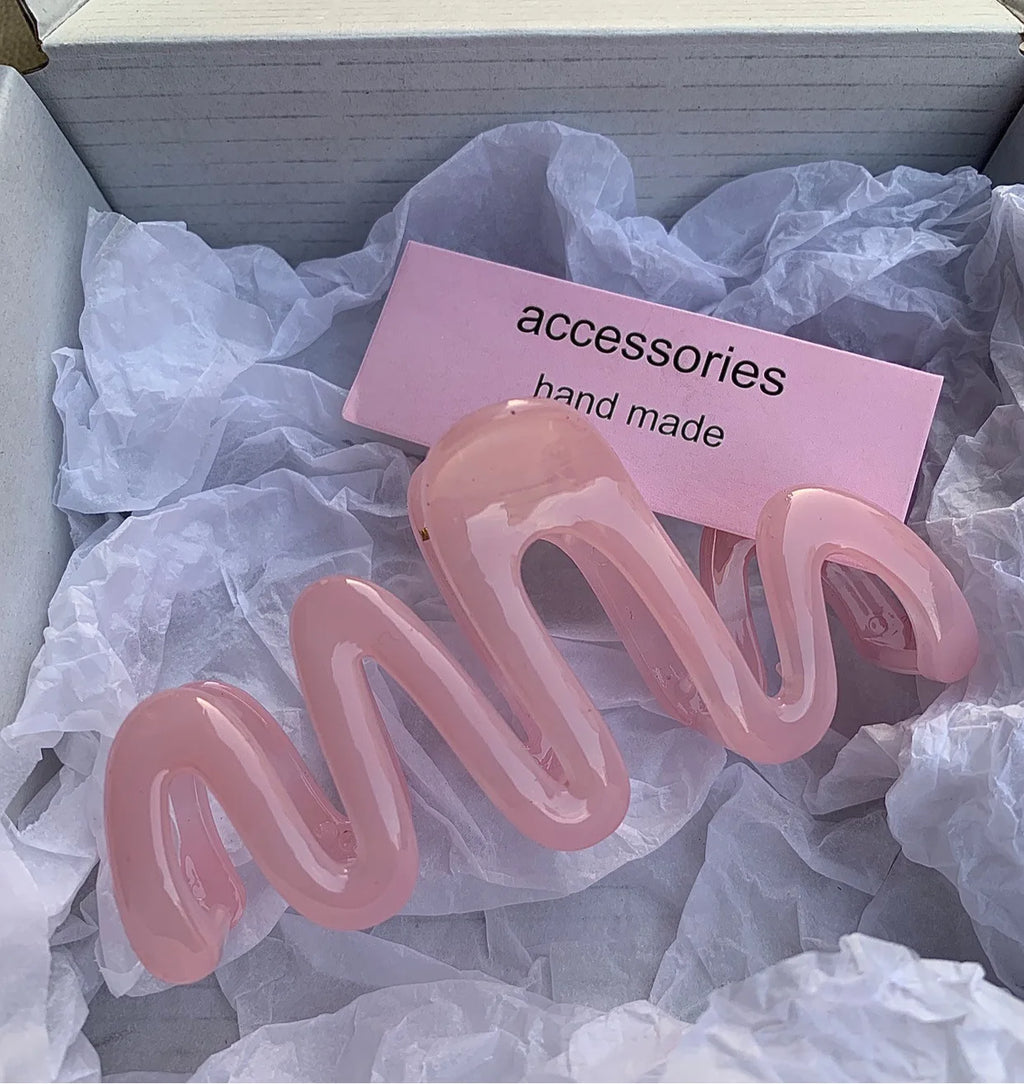 Jelly Wave Hair Claw Hairpin.