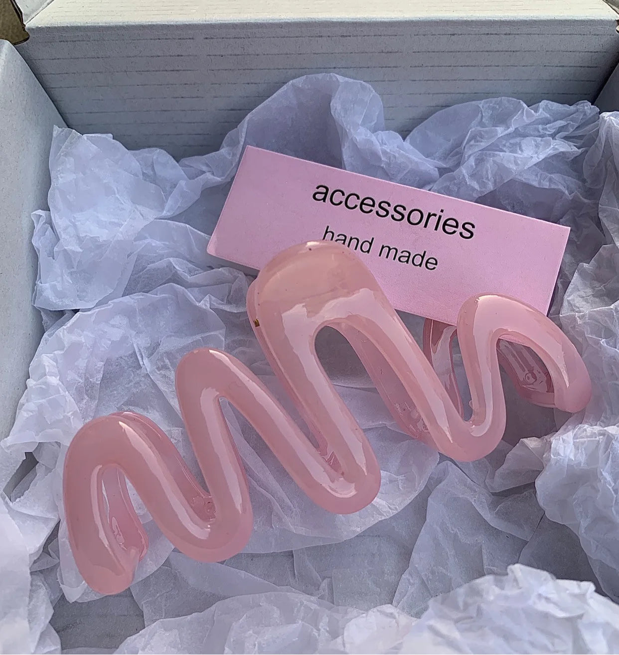 Jelly Wave Hair Claw Hairpin.