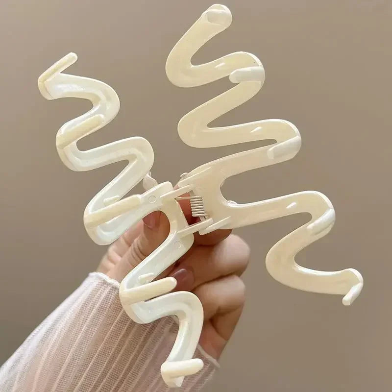 Jelly Wave Hair Claw Hairpin.