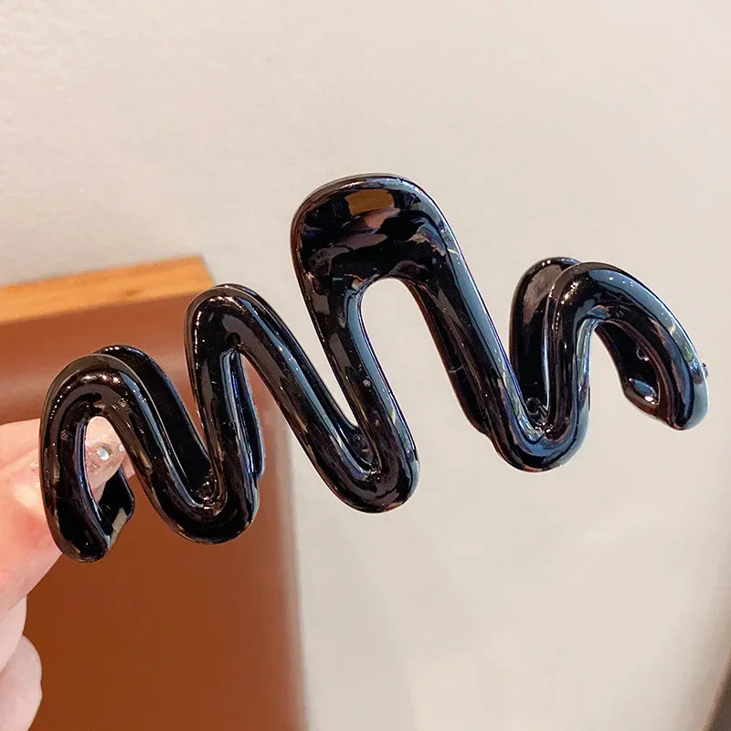Jelly Wave Hair Claw Hairpin.