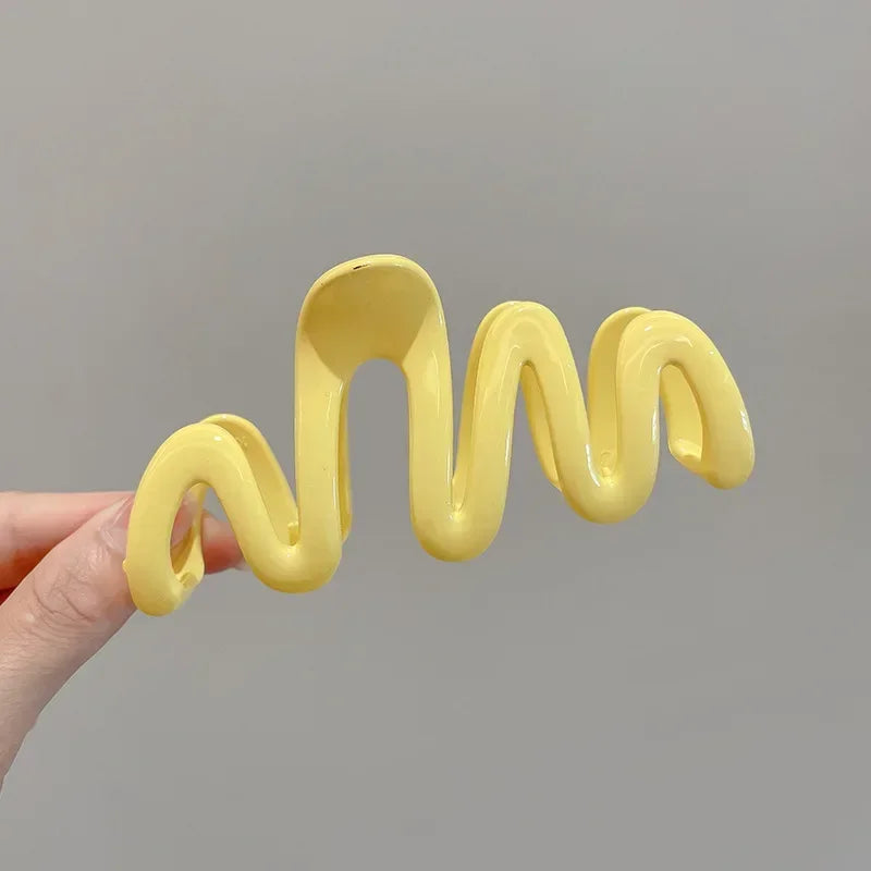 Jelly Wave Hair Claw Hairpin.