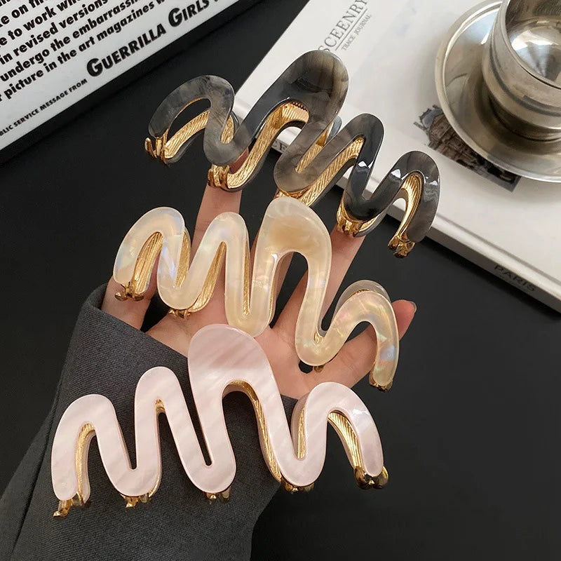 Jelly Wave Hair Claw Hairpin.