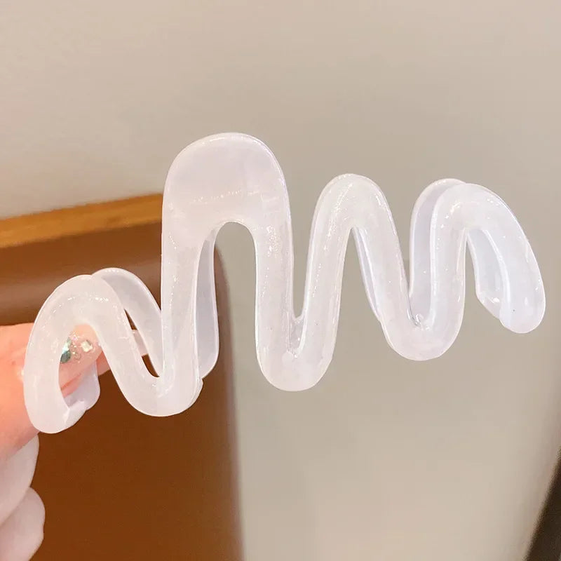 Jelly Wave Hair Claw Hairpin.