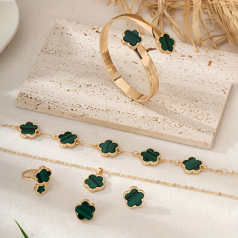 Lucky Flower Design Alloy Jewelry Set.