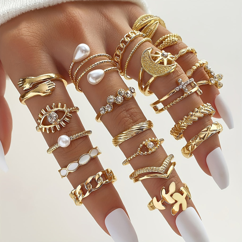 A Set of 22 Stylish Vintage Rings