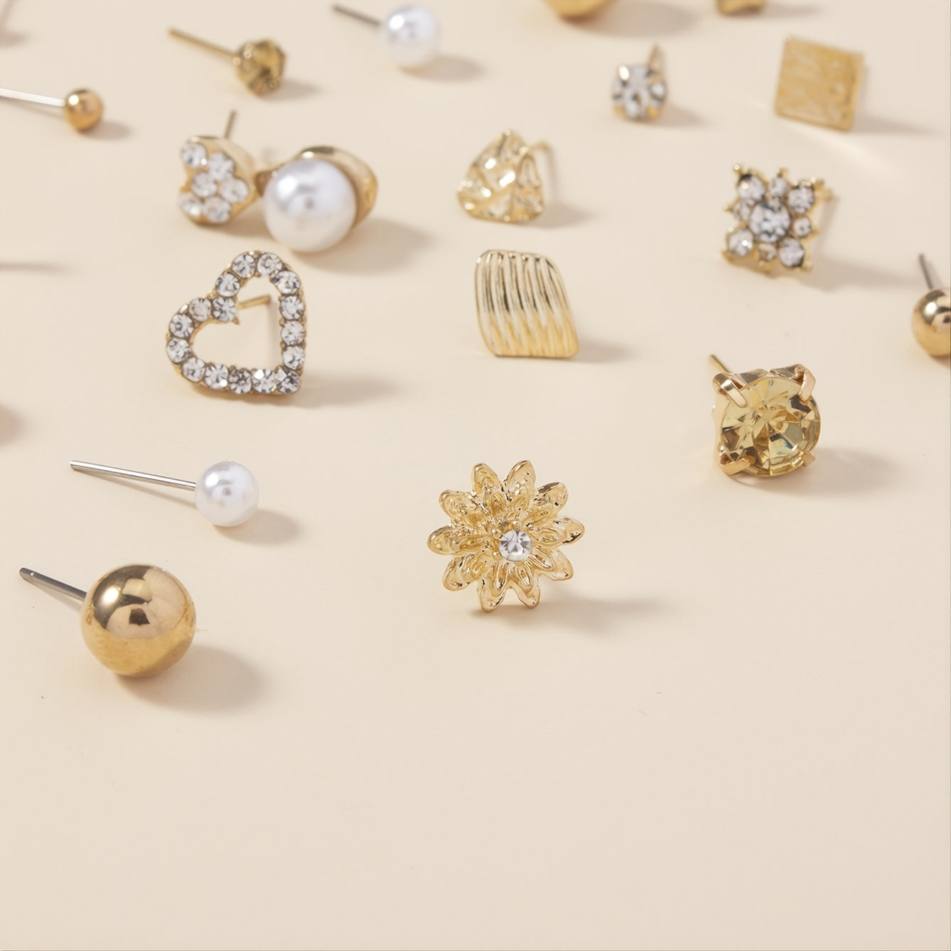 A Set of 30 Stylish Heart-Shaped Letter Stud Earrings